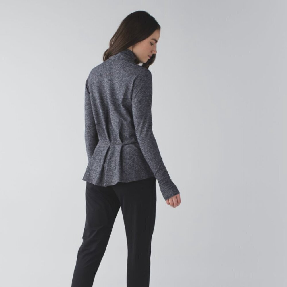 Lululemon | Grey Long Sleeve Mock Neck Top | Great Condition